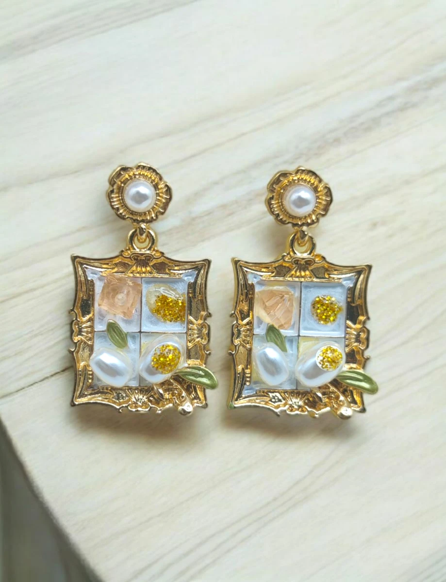 Earring