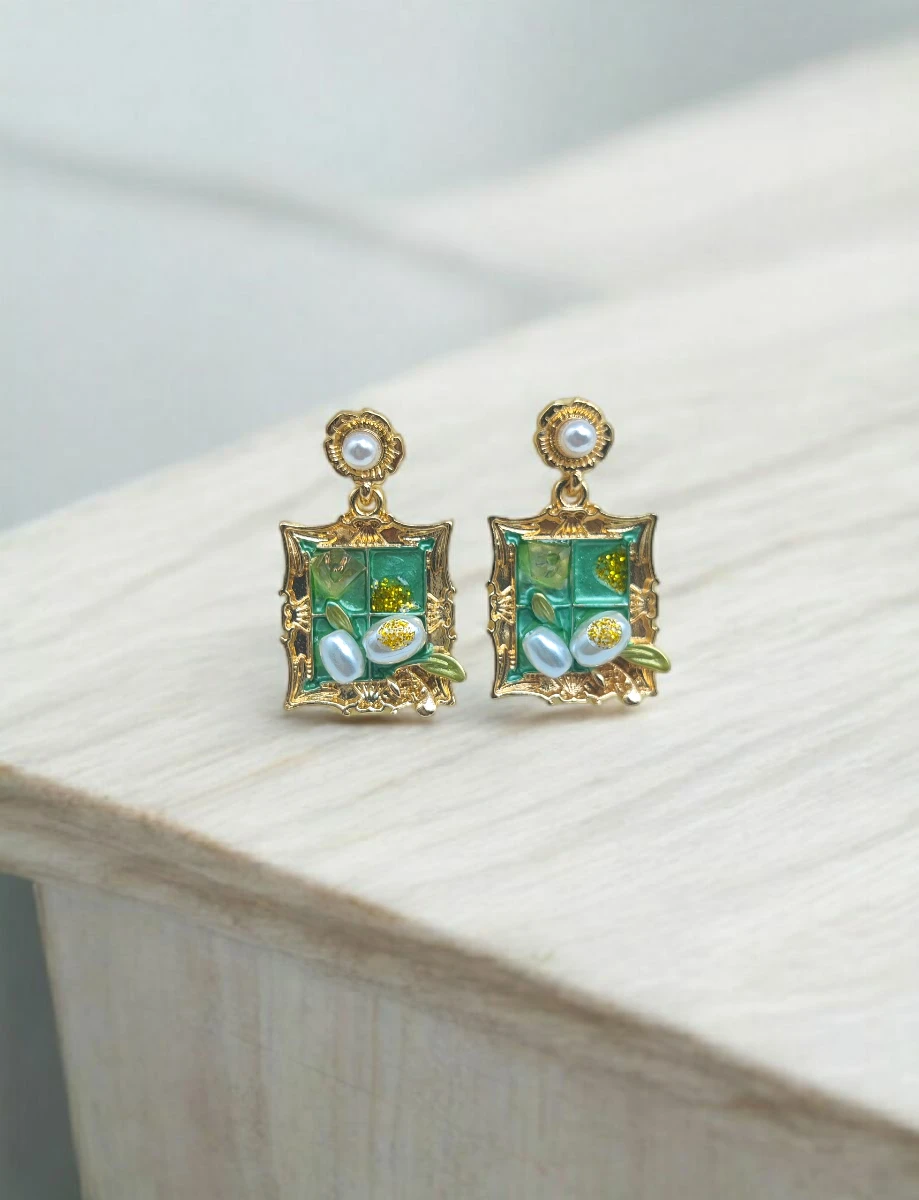 Earring