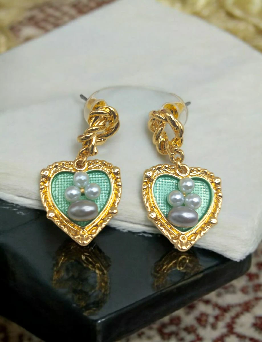 Earring