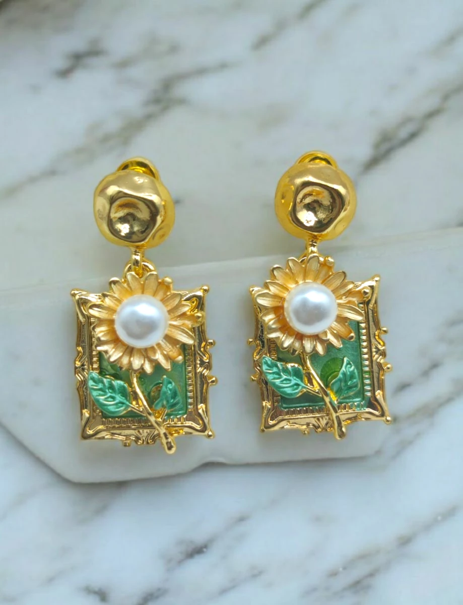 Earring
