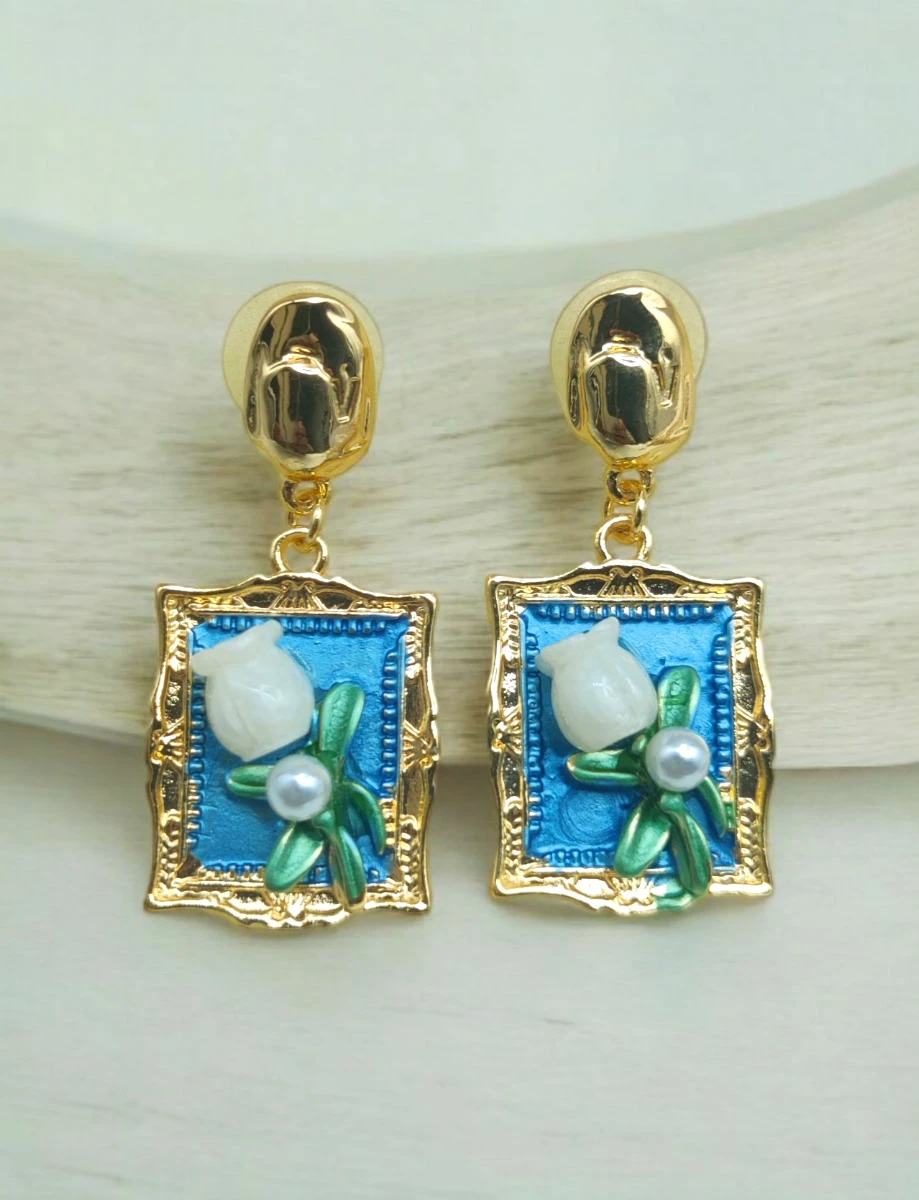 Earring